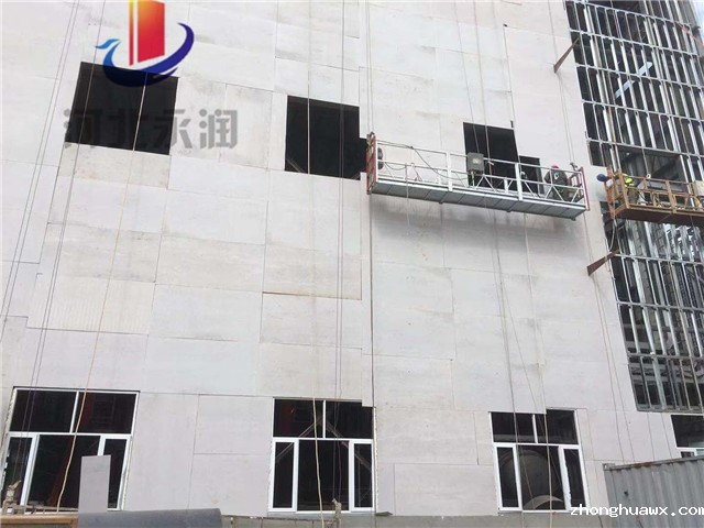 泄爆墙
