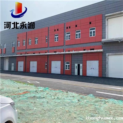 泄爆墙